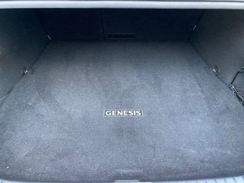 Used 2025 Genesis G70 2.5T RWD image 11
