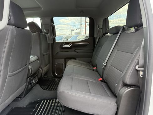 Used 2025 Chevrolet Silverado 1500 LT image 15