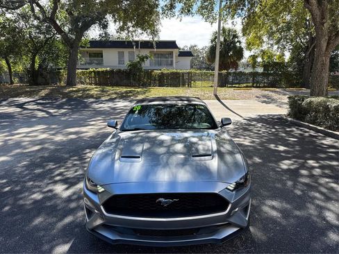 Used 2020 Ford Mustang Premium image 21
