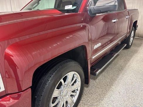 Used 2017 Chevrolet Silverado 1500 High Country image 32