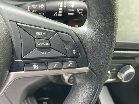 Used 2024 Nissan Kicks SV FWD image 25