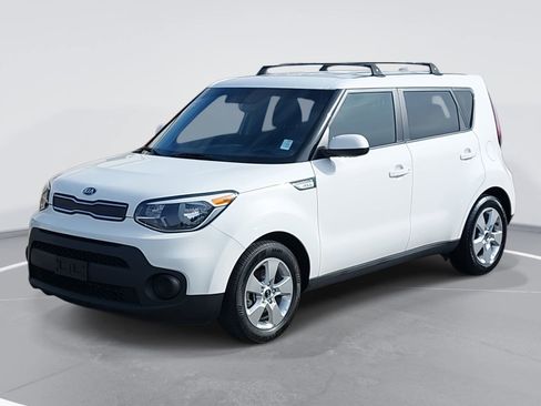 Used 2017 Kia Soul Base image 1