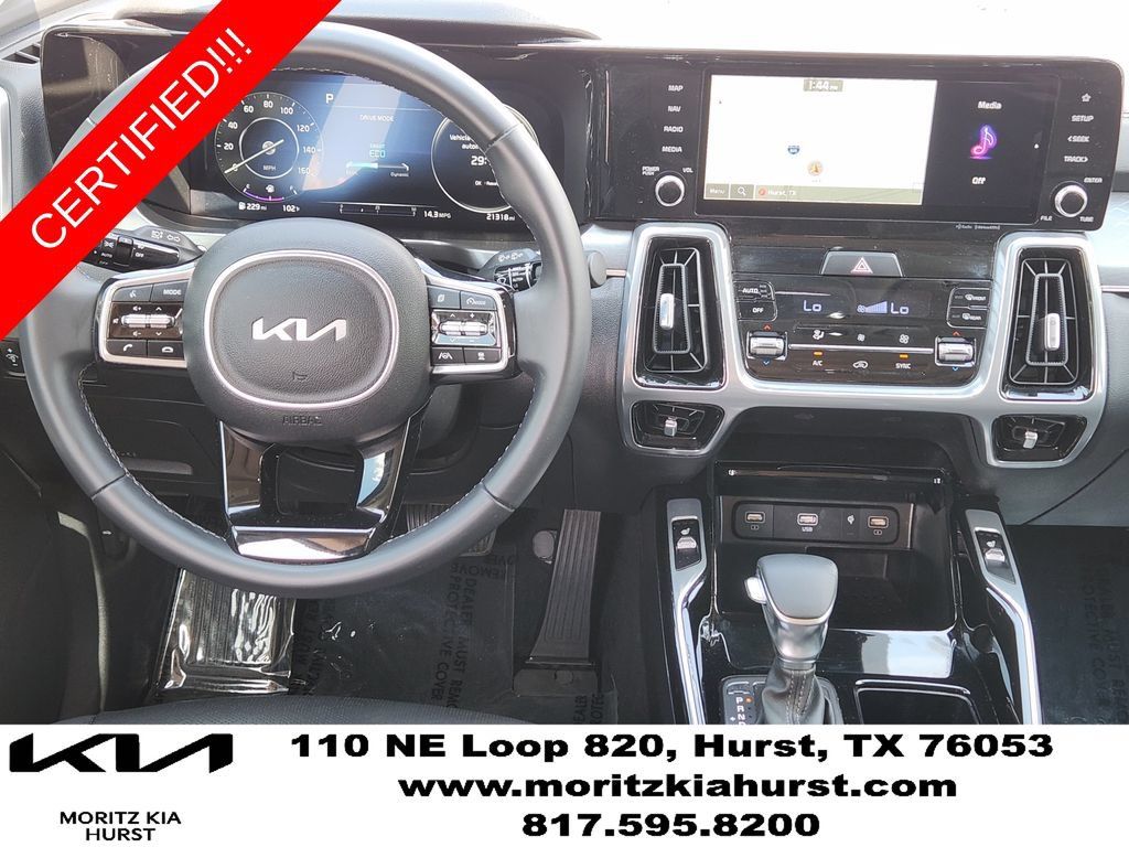 Certified 2023 Kia Sorento SX AWD/4WD image 10