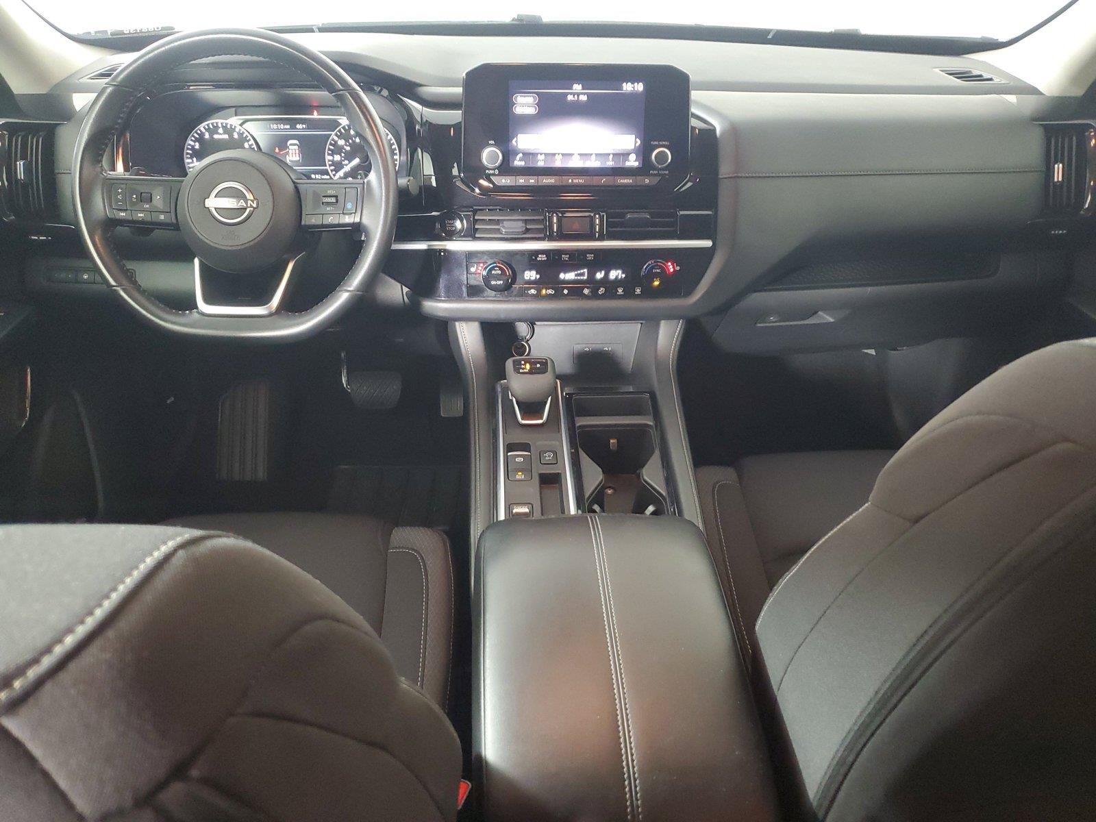 Used 2025 Nissan Pathfinder SV FWD image 13