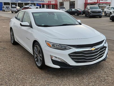 Used 2023 Chevrolet Malibu LT image 4