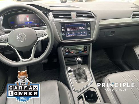 Used 2024 Volkswagen Tiguan SE FWD image 32