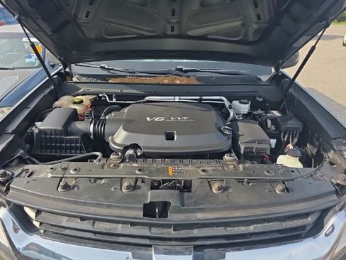 Used 2018 Chevrolet Colorado W/T w/ WT Convenience Package AWD/4WD image 11