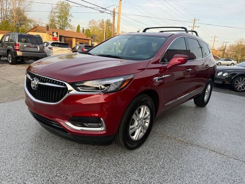 Used 2019 Buick Enclave Essence FWD image 3