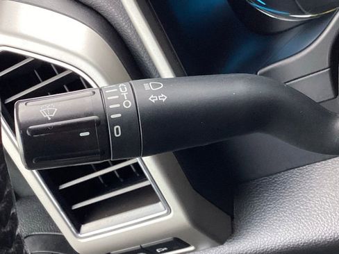 Used 2018 Ford F150 Lariat w/ Equipment Group 502A Luxury image 32