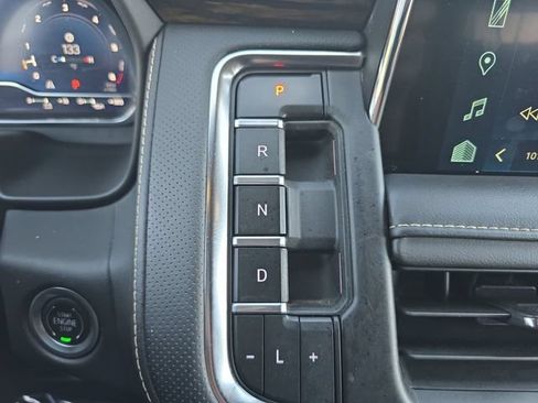 Used 2024 Chevrolet Tahoe Premier RWD image 30