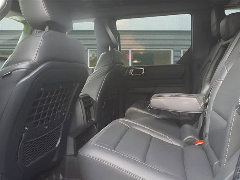 New 2025 Ford Bronco Badlands w/ Sasquatch Package image 6