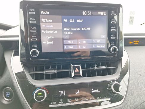 Used 2020 Toyota Corolla LE image 28