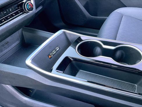 Certified 2025 Chevrolet Equinox LT w/ Convenience Package II image 14