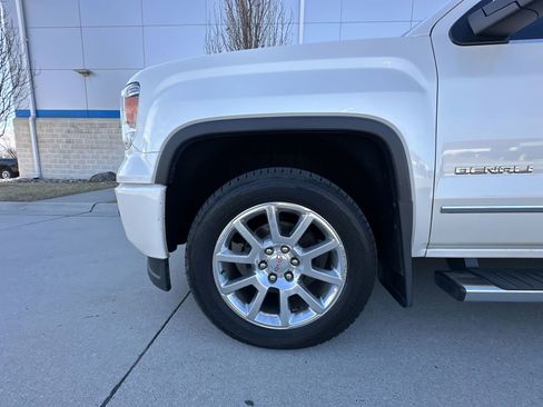 Used 2015 GMC Sierra 1500 Denali image 32