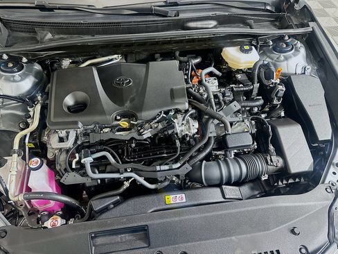 Used 2025 Toyota Camry SE FWD image 29