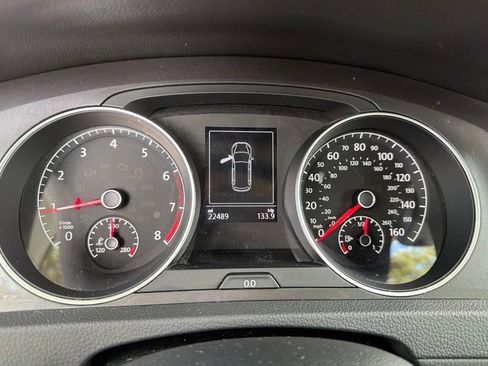 Used 2017 Volkswagen Golf Alltrack SE AWD/4WD image 3