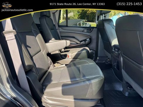 Used 2017 GMC Yukon SLT w/ Open Road Package image 18