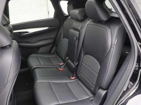 Used 2021 INFINITI QX50 Luxe w/ Appearance Package image 12