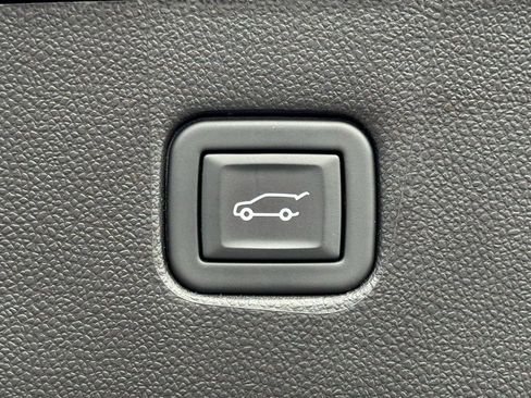 Used 2024 Chevrolet Blazer LT w/ Convenience Package image 38