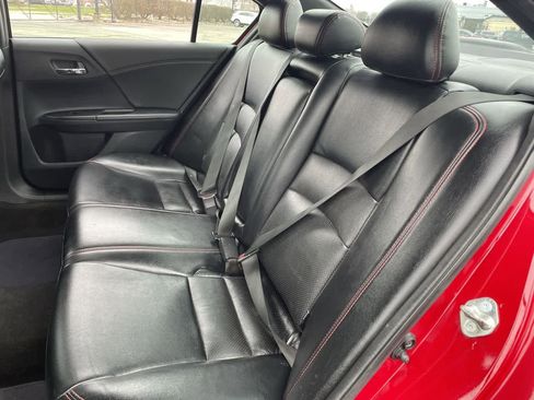 Used 2016 Honda Accord Sport image 18