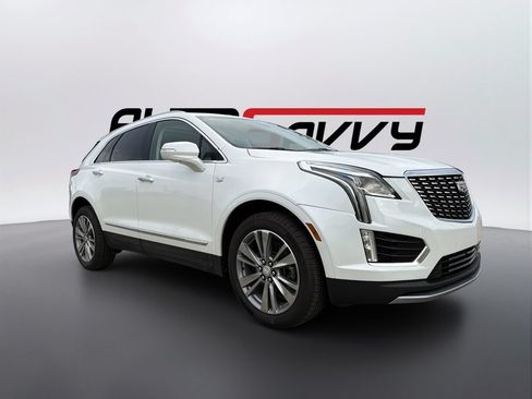 Used 2025 Cadillac XT5 Premium Luxury FWD image 3