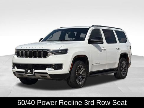 Used 2024 Jeep Wagoneer Series II w/ Flexible Seating Group RWD image 5