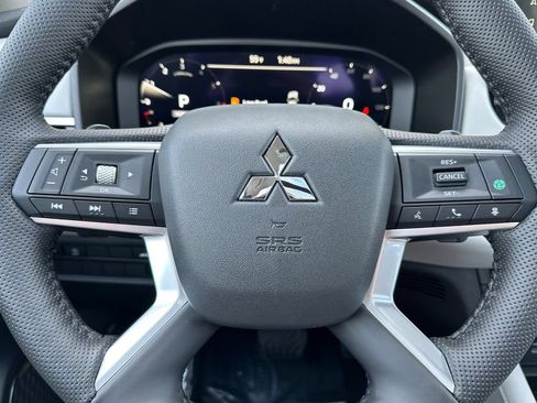 New 2026 Mitsubishi Outlander SE AWD/4WD image 24