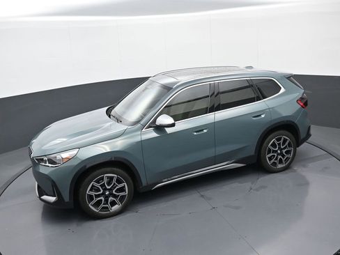 Used 2024 BMW X1 xDrive28i w/ Technology Package image 32