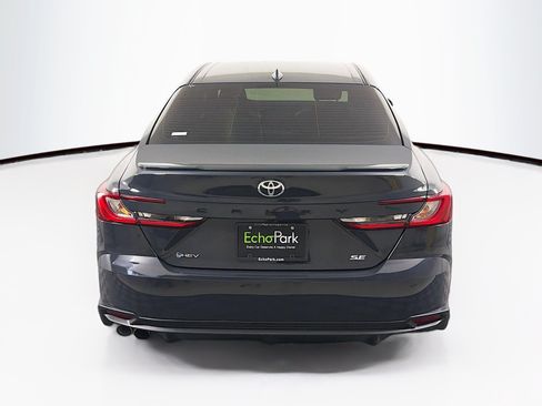 Used 2026 Toyota Camry SE FWD image 7