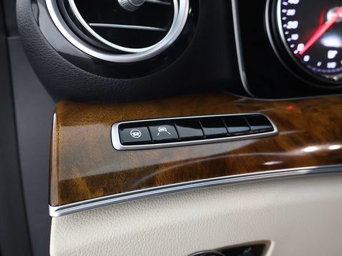Used 2019 Mercedes-Benz E 450 4MATIC Wagon image 47