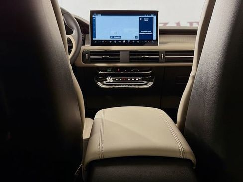 New 2026 Lincoln Corsair Premiere FWD image 28