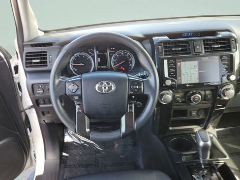 Used 2020 Toyota 4Runner TRD Off-Road Premium image 15