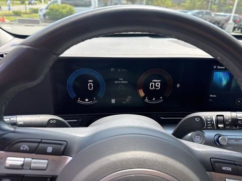 Used 2024 Hyundai Kona SEL AWD/4WD image 25