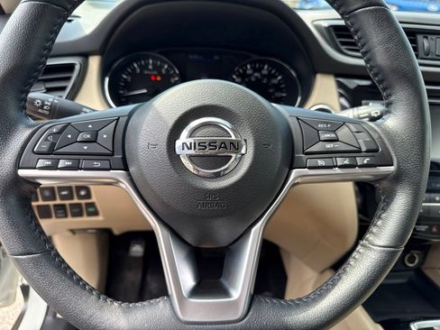 Used 2020 Nissan Rogue SV AWD/4WD image 27