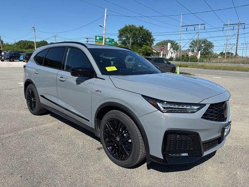 Used 2025 Acura MDX A-Spec AWD/4WD image 2