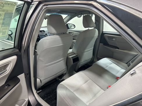 Used 2016 Toyota Camry LE image 19