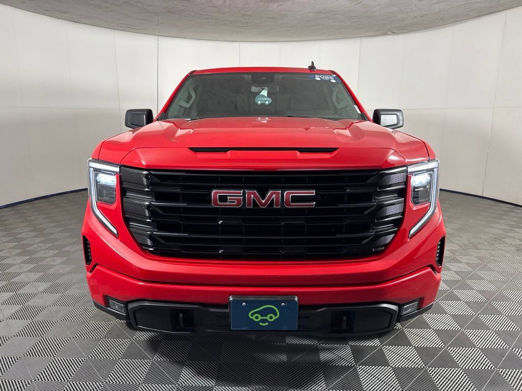 Certified 2025 GMC Sierra 1500 Elevation w/ Preferred Package AWD/4WD image 3