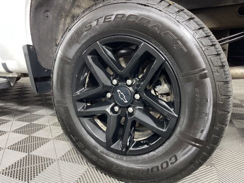 Used 2023 Chevrolet Silverado 1500 LT Trail Boss w/ Protection Package image 11