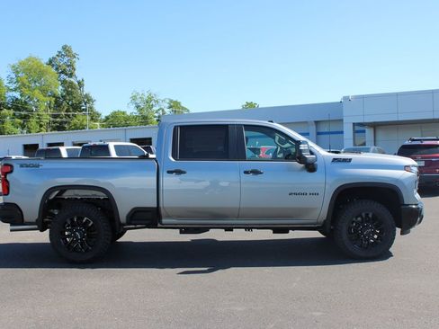New 2026 Chevrolet Silverado 2500 LT w/ Trail Boss Package AWD/4WD image 11