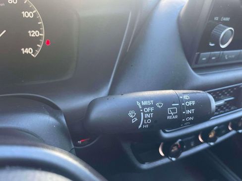 Certified 2024 Honda HR-V LX image 22