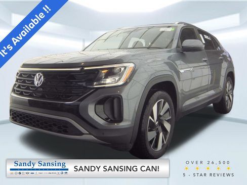 Used 2025 Volkswagen Atlas Cross Sport SE FWD image 1