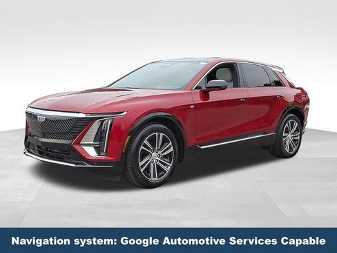 Used 2024 Cadillac Lyriq Luxury AWD/4WD image 4