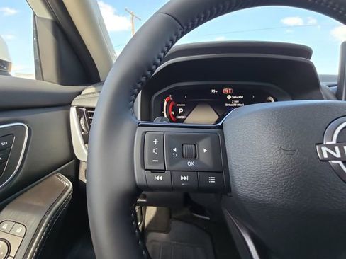 New 2026 Nissan Rogue Platinum AWD/4WD image 11