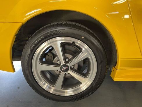 Used 2004 Ford Mustang Mach 1 RWD image 22