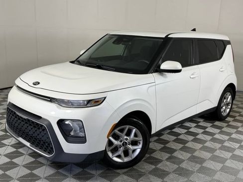 Used 2021 Kia Soul S FWD image 1