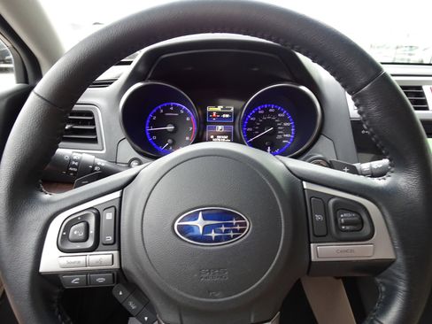 Used 2015 Subaru Outback 2.5i Limited image 22