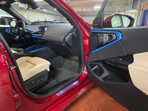 Used 2026 BMW X3 xDrive30i w/ Premium Package AWD/4WD image 13