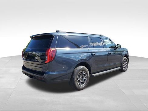 Used 2025 Ford Expedition Max Active AWD/4WD image 4