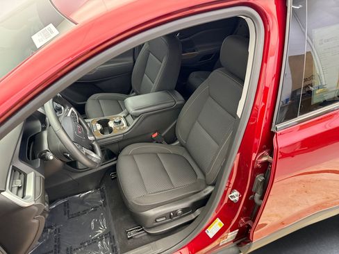 Used 2023 GMC Acadia SLE w/ Driver Convenience Package AWD/4WD image 11