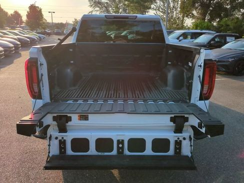 Used 2025 GMC Sierra 1500 SLT RWD image 13